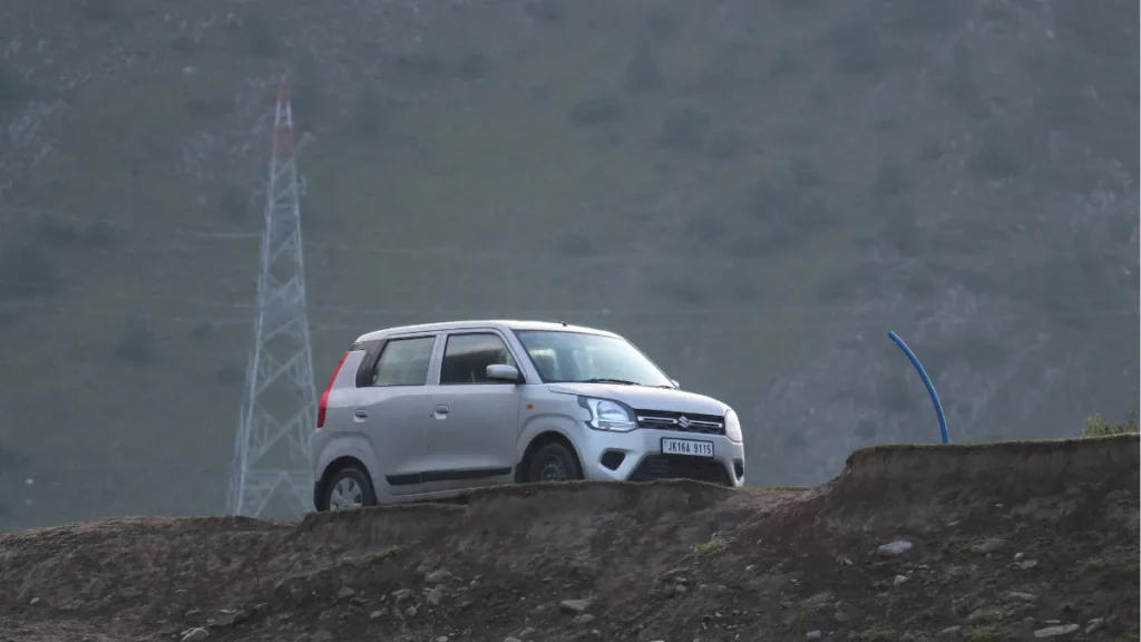 Suzuki Wagon R vs Alto
